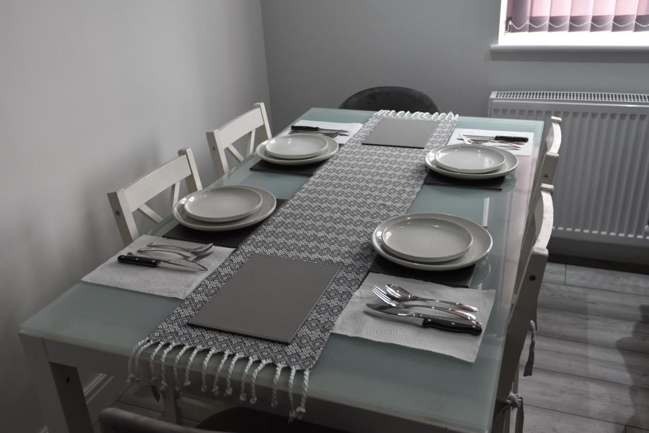 Cozy! 2-Bedroom Exclusive Apartment Near Bristol City Centre Easton Speedwell Sleeps Upto 6 Exterior photo