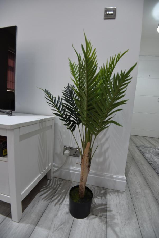 Cozy! 2-Bedroom Exclusive Apartment Near Bristol City Centre Easton Speedwell Sleeps Upto 6 Exterior photo