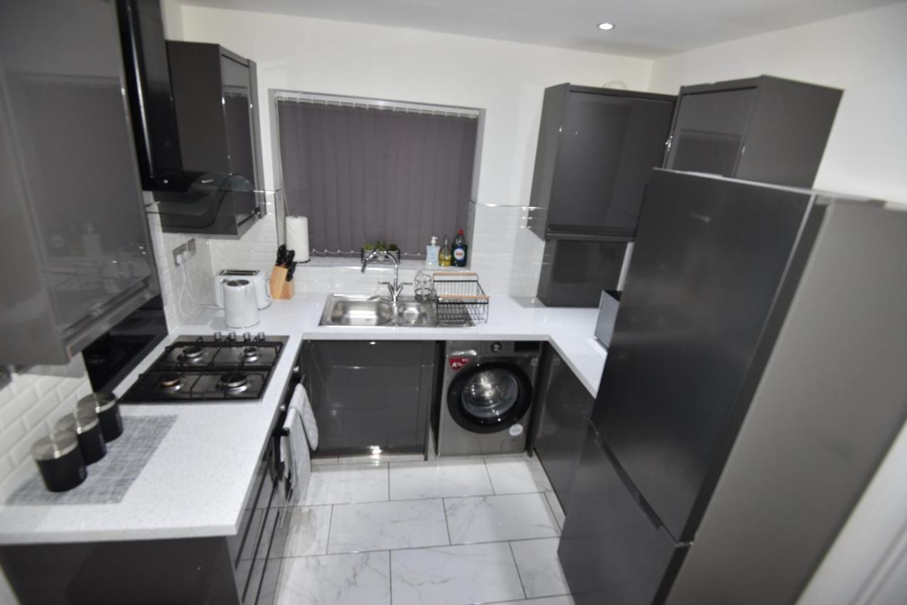 Cozy! 2-Bedroom Exclusive Apartment Near Bristol City Centre Easton Speedwell Sleeps Upto 6 Exterior photo
